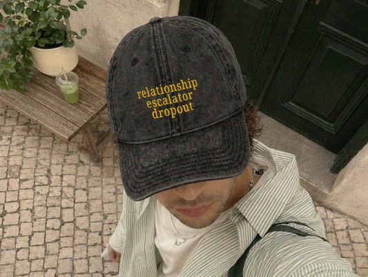 The ENM outfit guide: from first meetup to polycule dinner (and beyond)