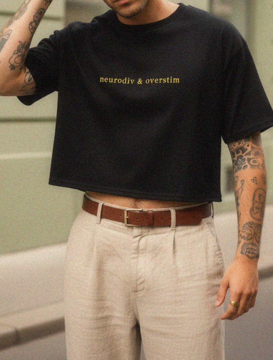 Neurodiv & Overstim Crop Top – Minimalist Tee for Neurodivergent Pride